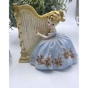 Josef Originals Robin Playing Harp Musicale Series 5.25"‎ Figurine Collectible